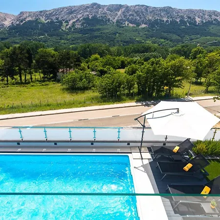 Supernus With Heated Pool Villa Baška