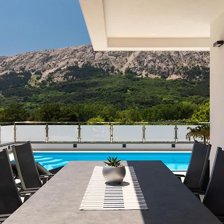 Villa Supernus With Heated Pool