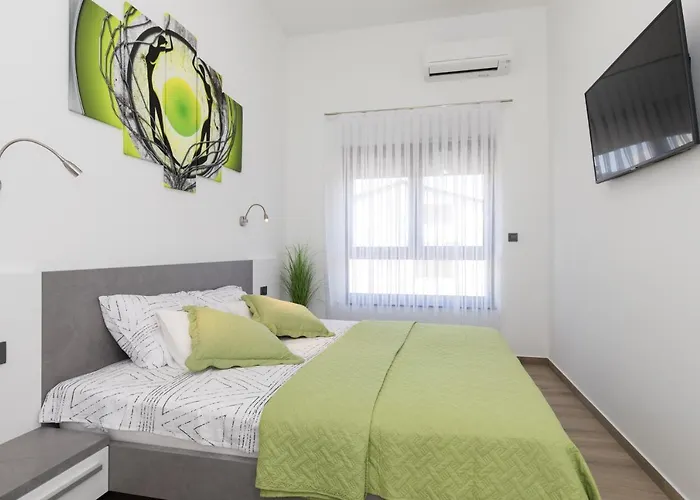 Supernus With Heated Pool *