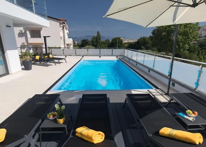 Supernus With Heated Pool Villa