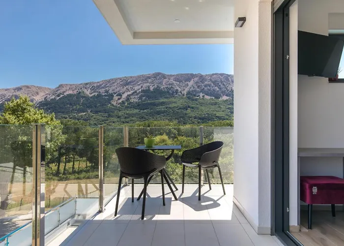 Villa Supernus With Heated Pool *