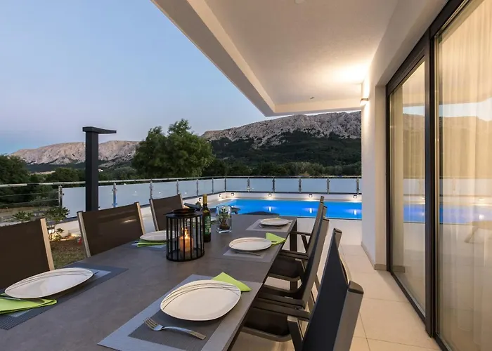 Supernus With Heated Pool * Baska (Krk)