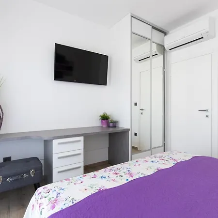 Supernus With Heated Pool Villa Baska (Krk)