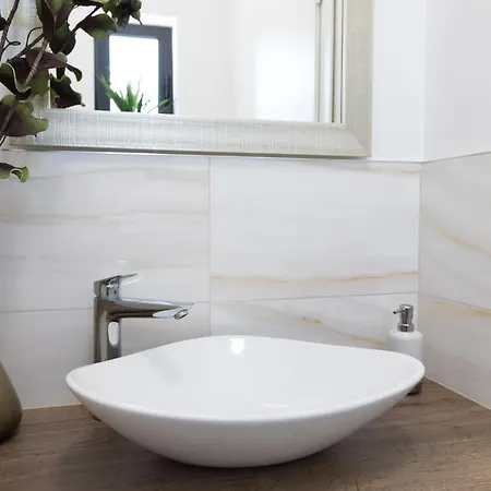 Supernus With Heated Pool *