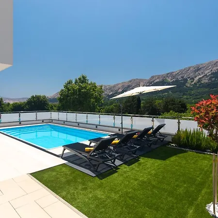 Villa Supernus With Heated Pool