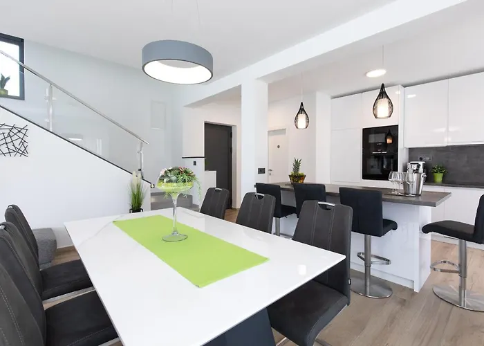 Supernus With Heated Pool * Башка